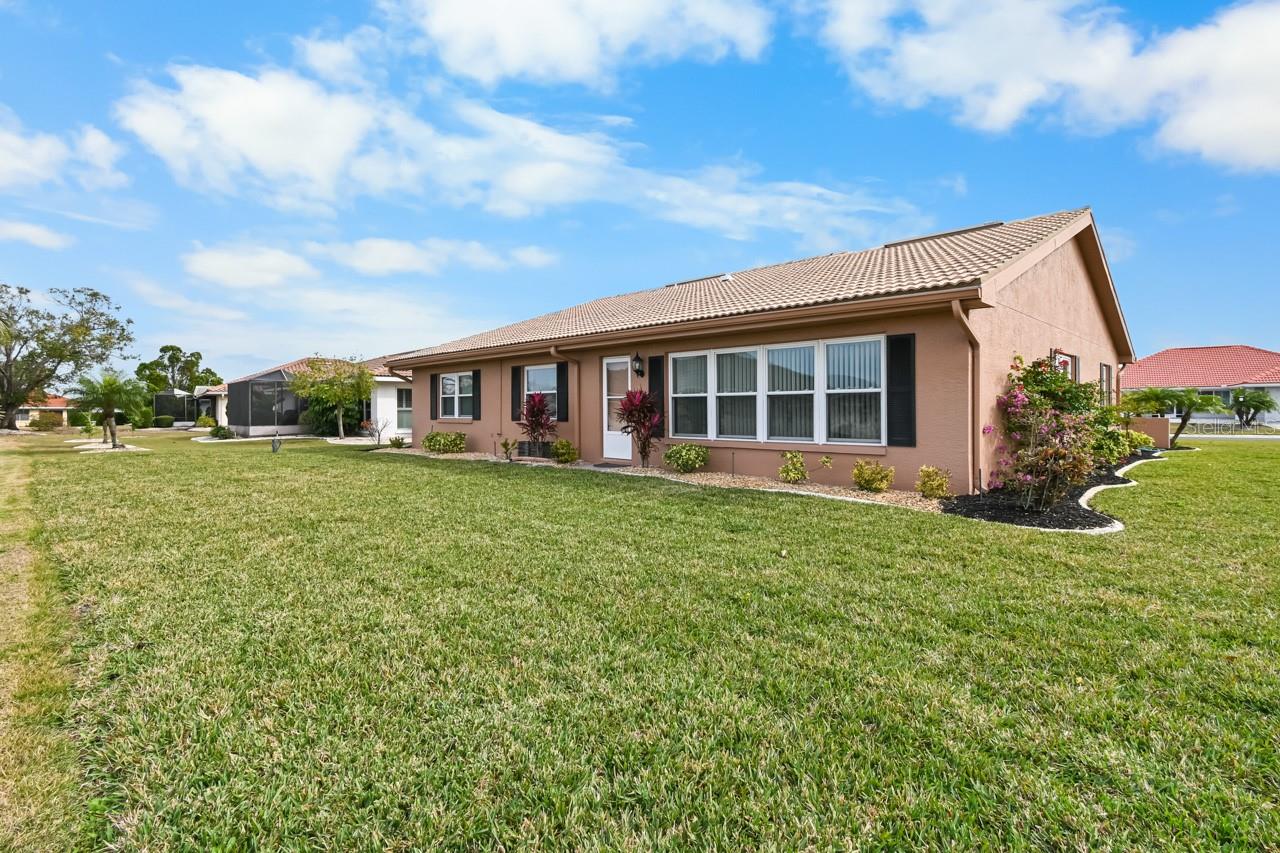 Listing photo id 39 for 1809 Wolf Laurel Drive
