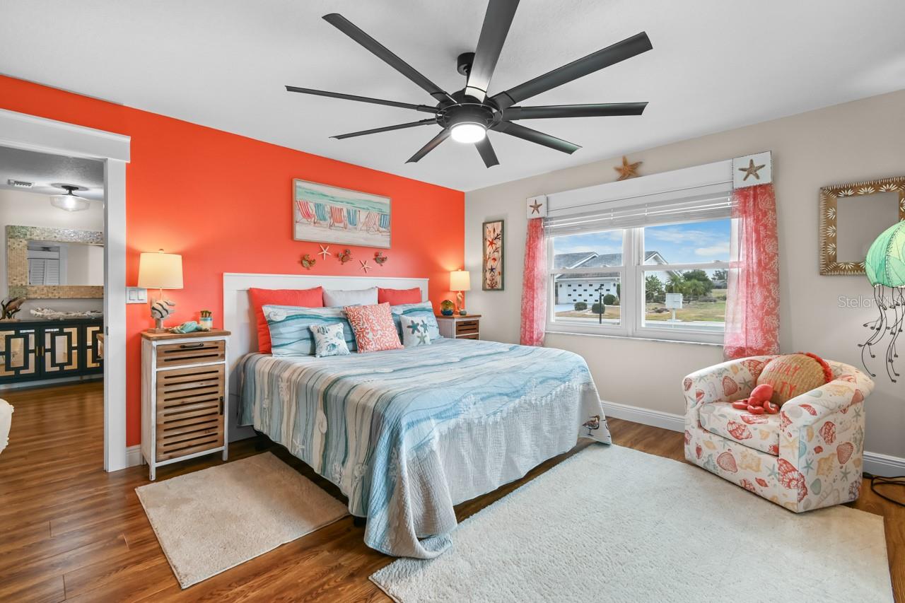 Listing photo id 6 for 1809 Wolf Laurel Drive