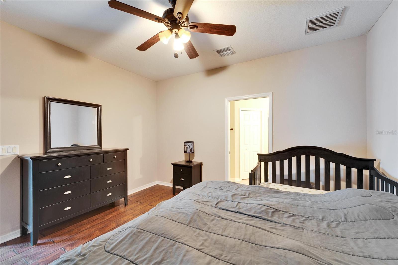 Listing photo id 11 for 12610 Geneva Glade Drive
