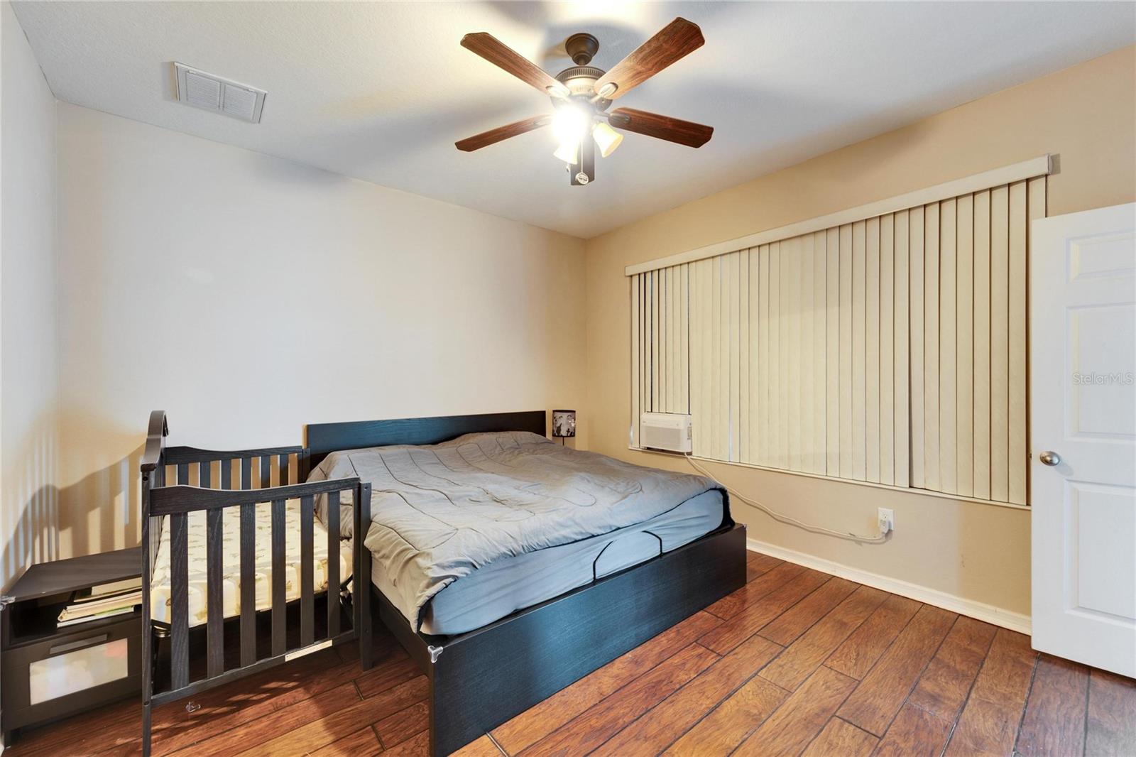 Listing photo id 12 for 12610 Geneva Glade Drive