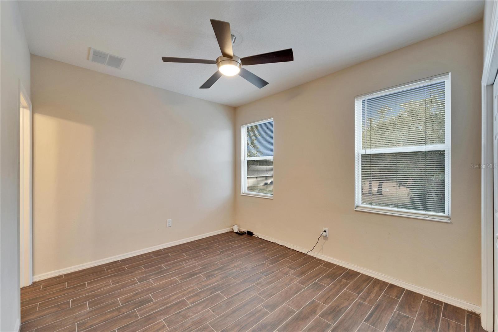 Listing photo id 17 for 12610 Geneva Glade Drive