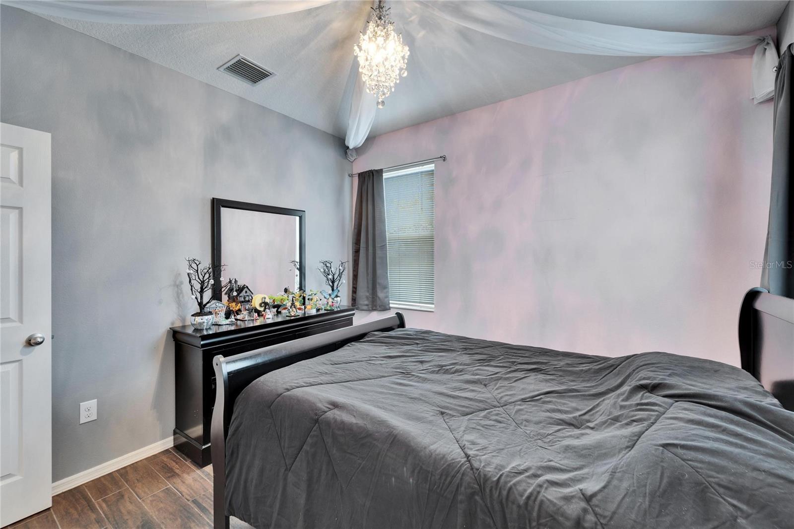 Listing photo id 25 for 12610 Geneva Glade Drive