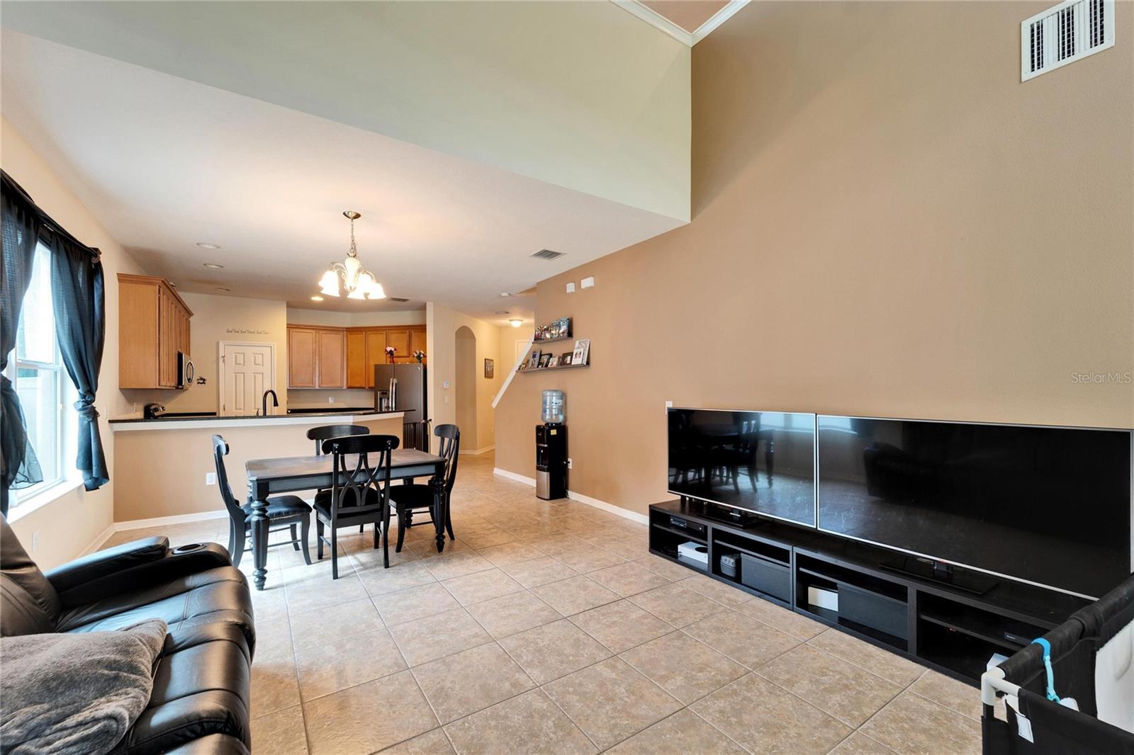 Listing photo id 5 for 12610 Geneva Glade Drive