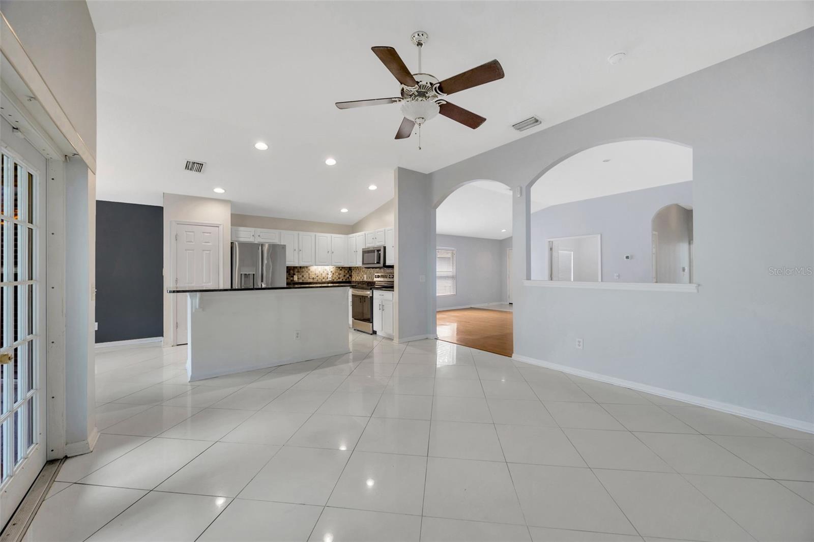 Image 12 of 32 For 7533 Terrace River Drive