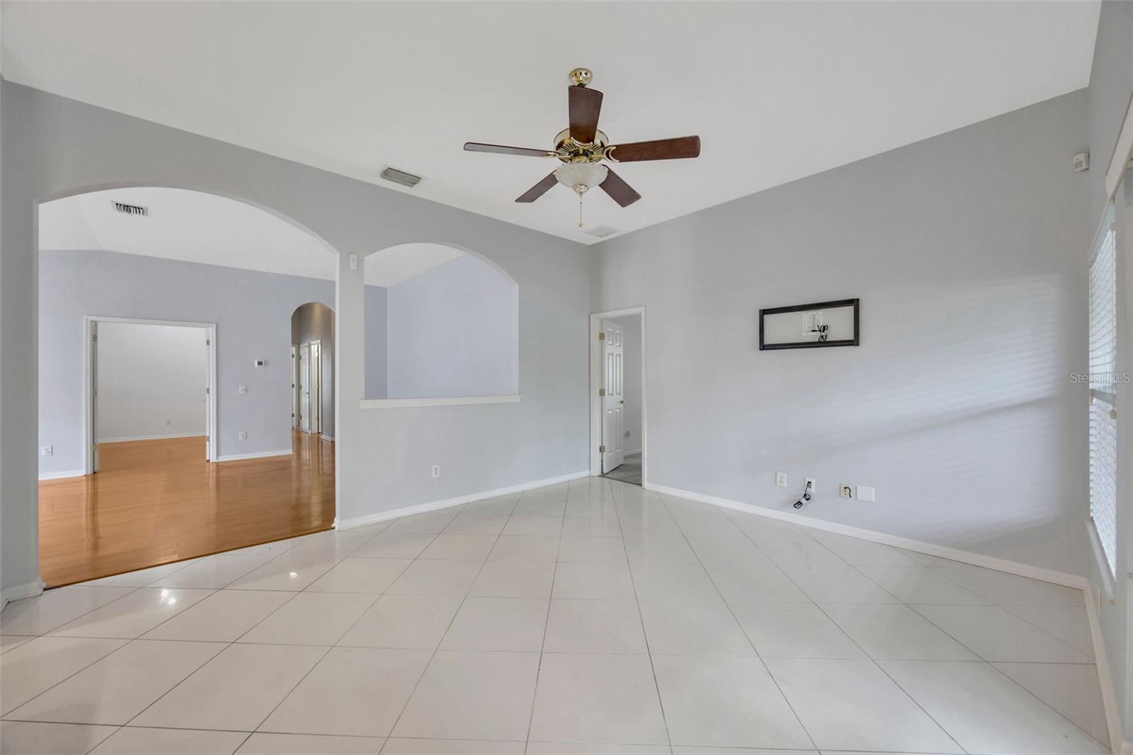 Image 13 of 32 For 7533 Terrace River Drive