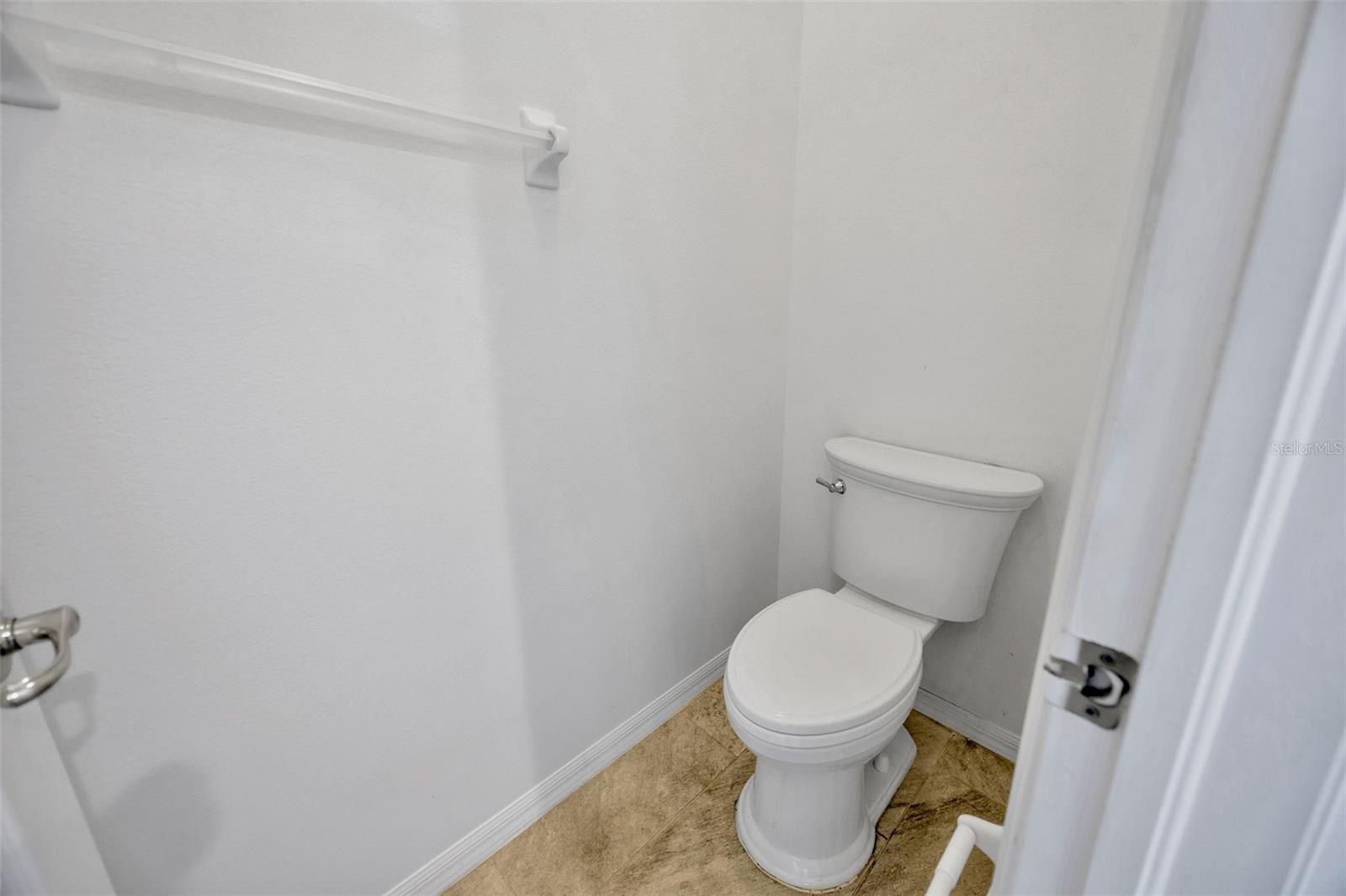 Image 23 of 32 For 7533 Terrace River Drive