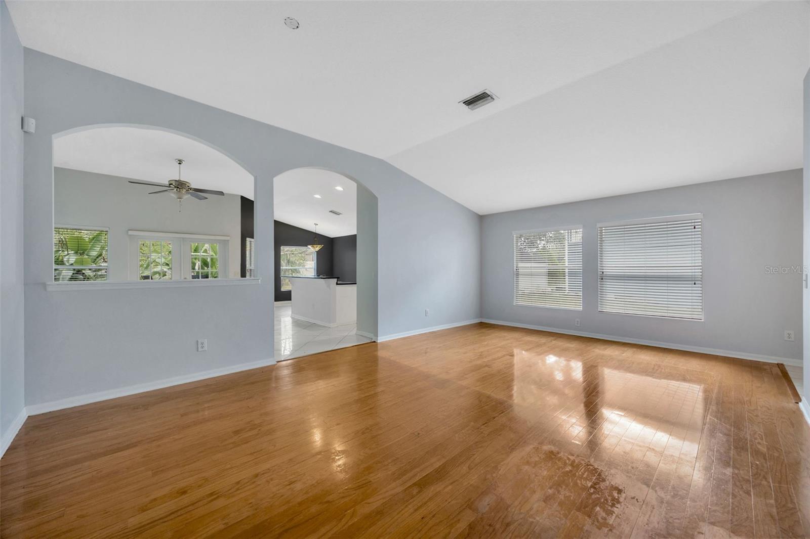 Image 6 of 32 For 7533 Terrace River Drive
