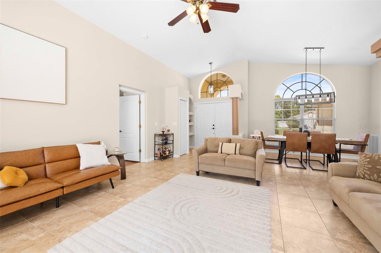 Image 11 of 58 For 12114 Elston Street