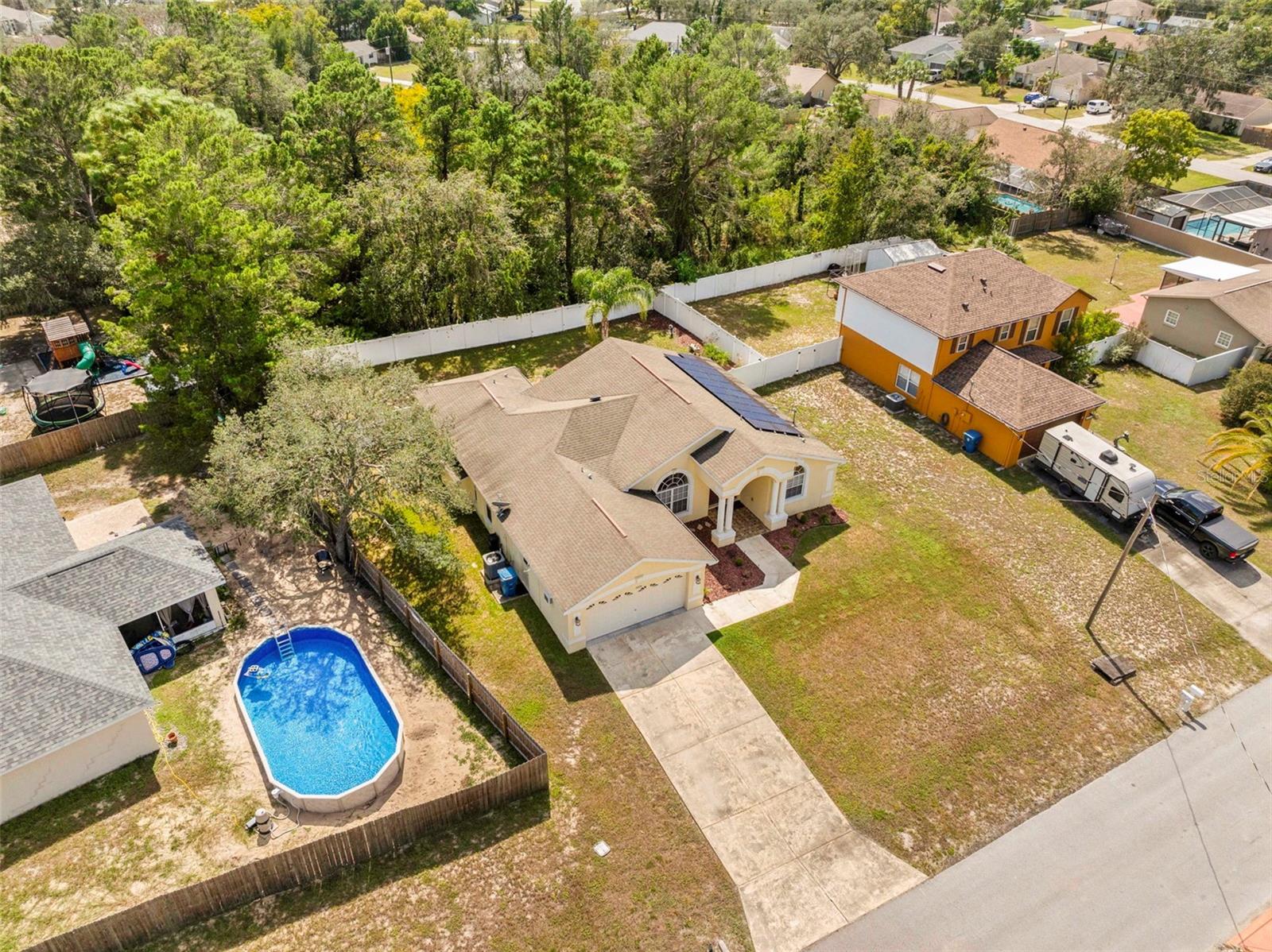 Image 14 of 58 For 12114 Elston Street