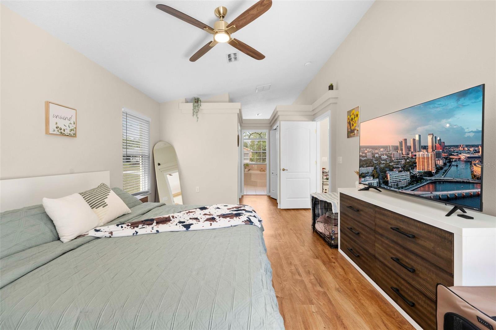 Image 17 of 58 For 12114 Elston Street