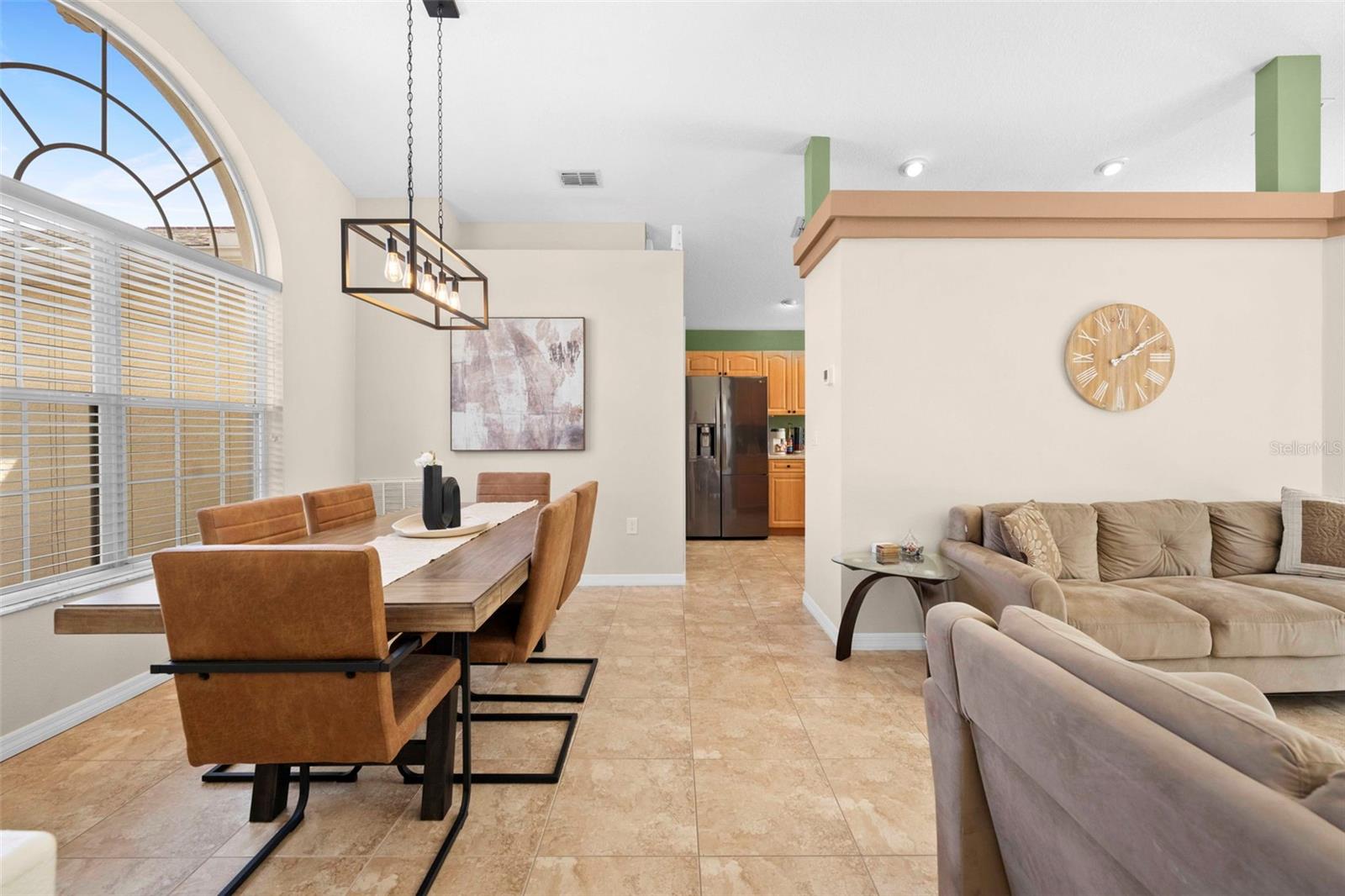 Image 7 of 58 For 12114 Elston Street