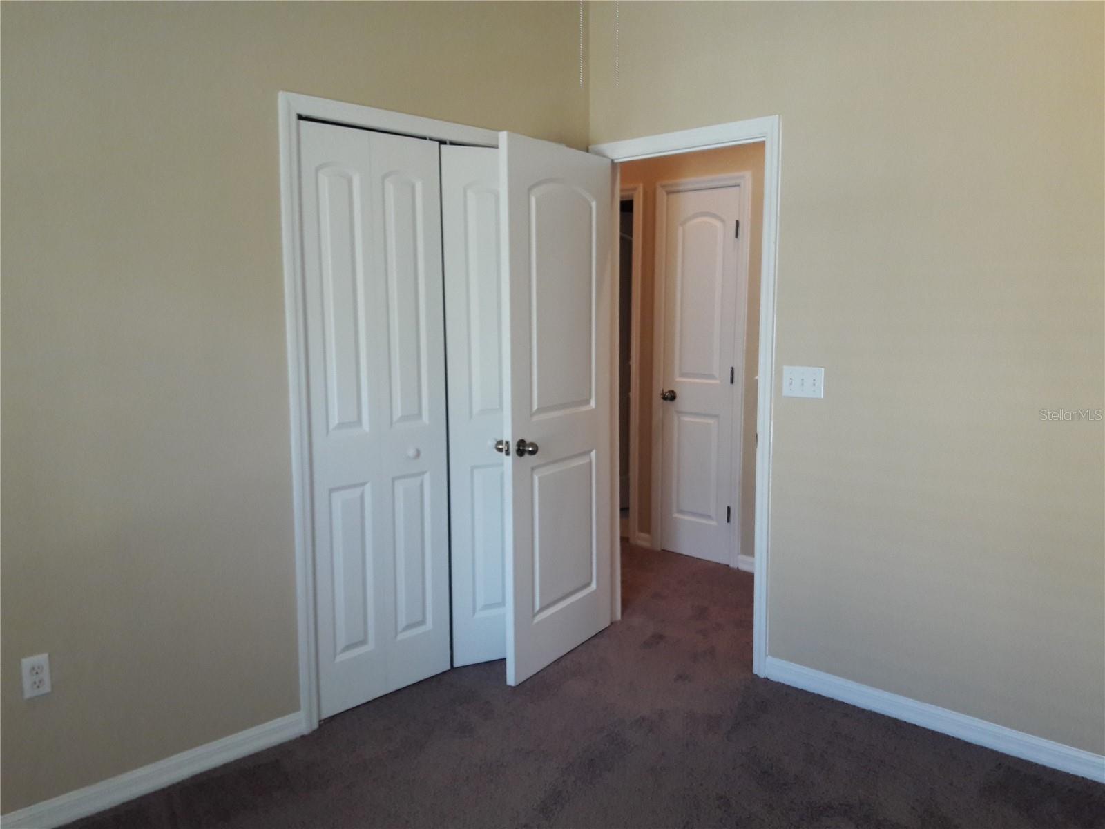 Image 18 of 25 For 6752 Eagle Feather Drive