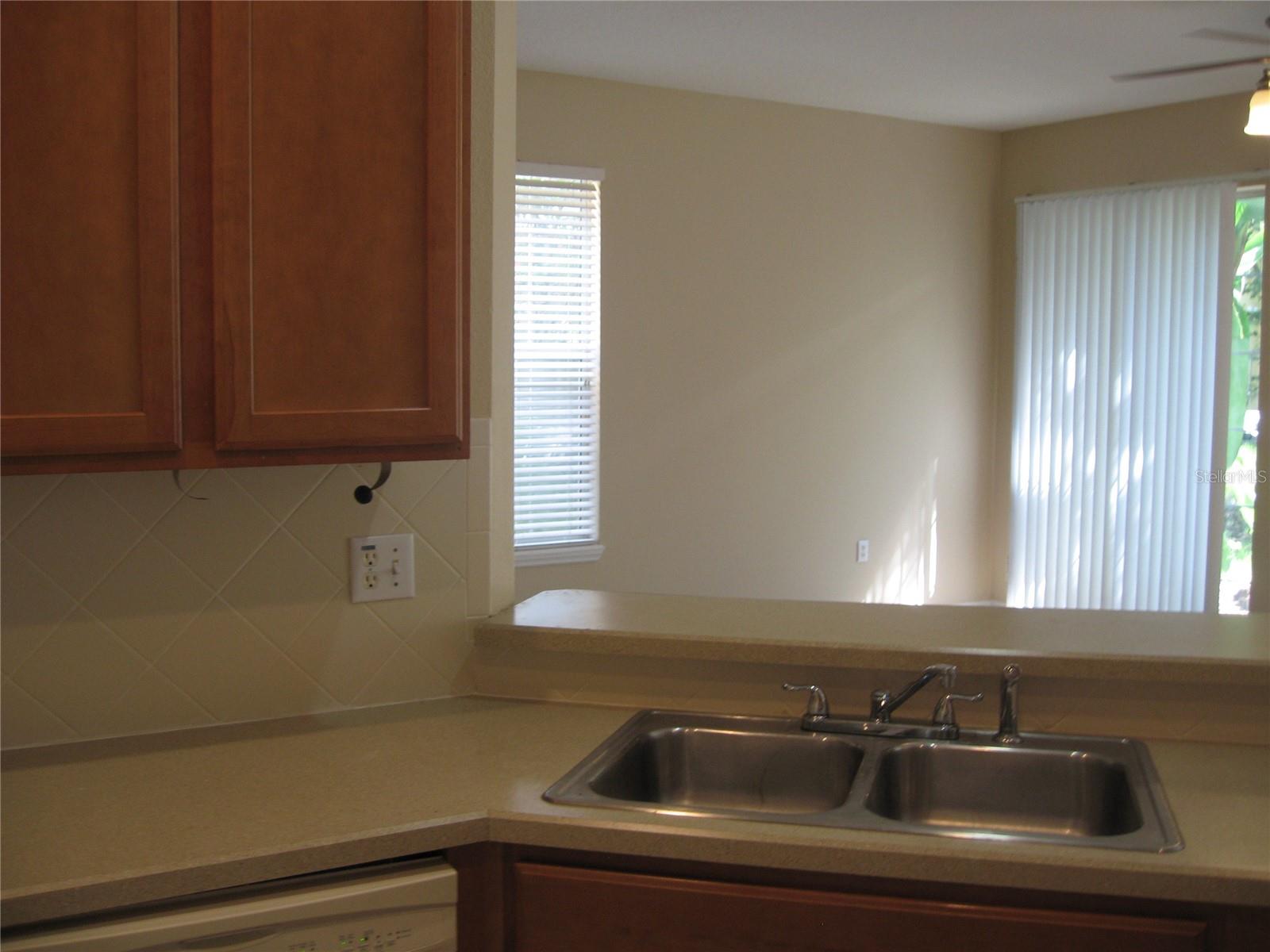 Image 6 of 25 For 6752 Eagle Feather Drive