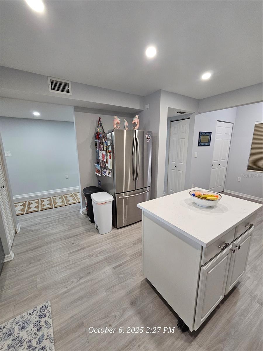 Image 13 of 75 For 6500 Sunset Way 308