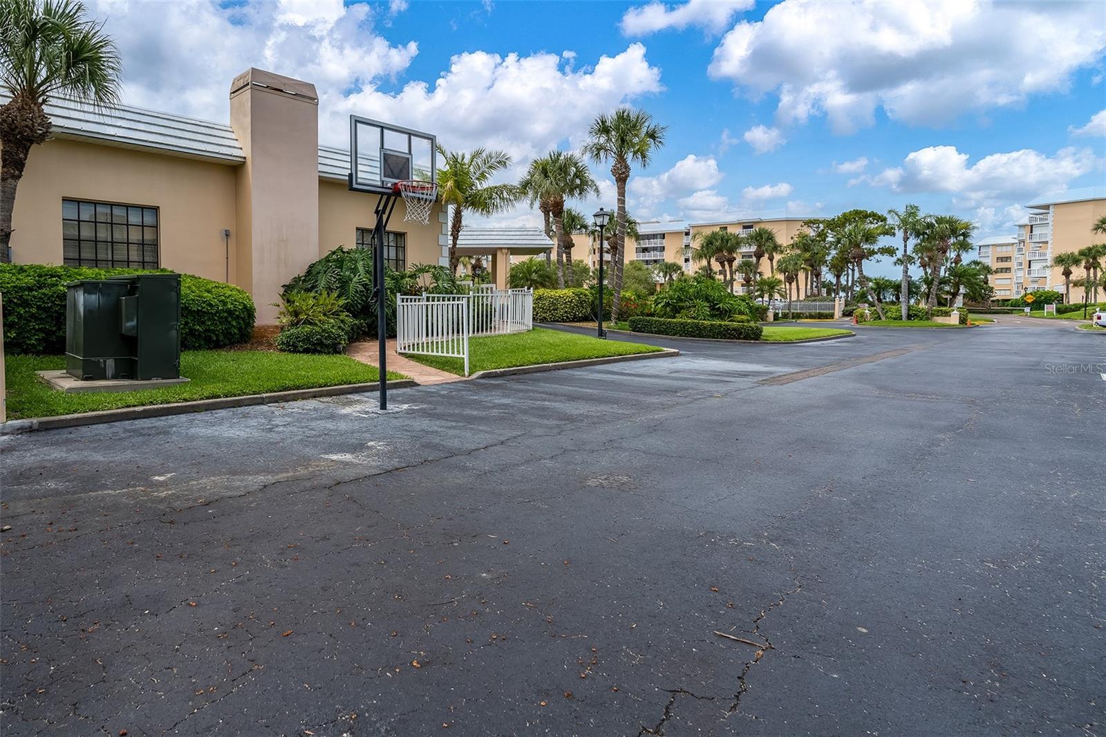 Image 74 of 75 For 6500 Sunset Way 308