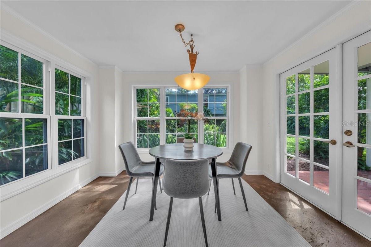 Image 11 of 56 For 2920 Knights Avenue