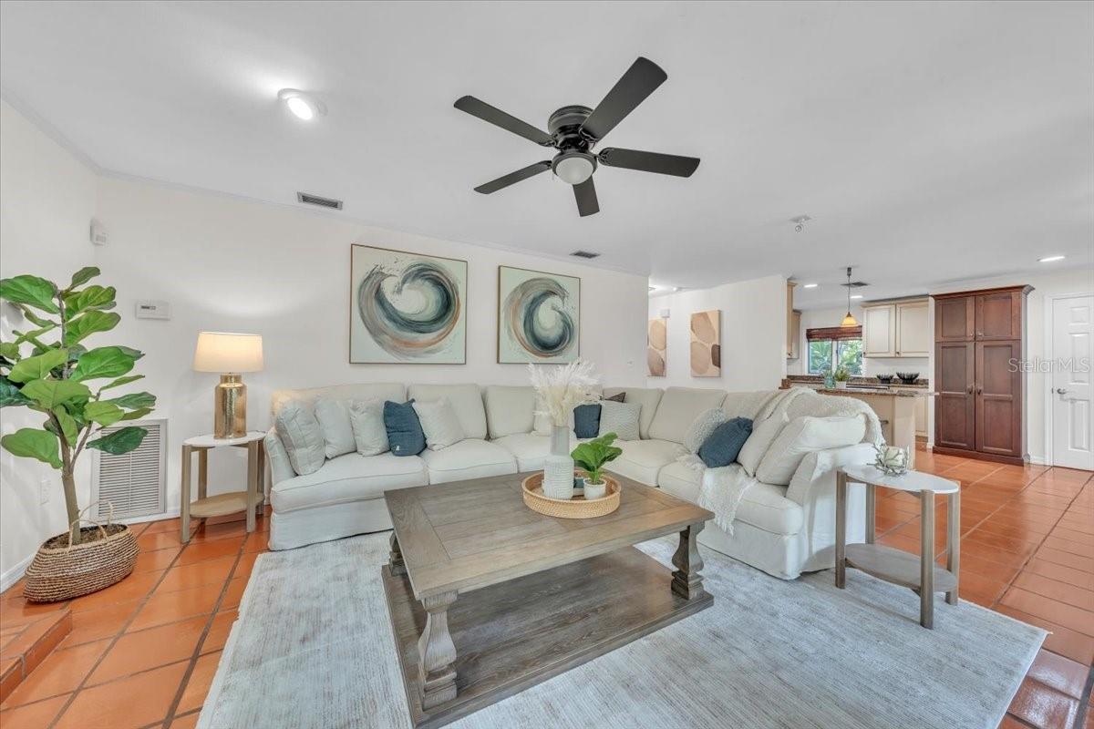 Image 17 of 56 For 2920 Knights Avenue