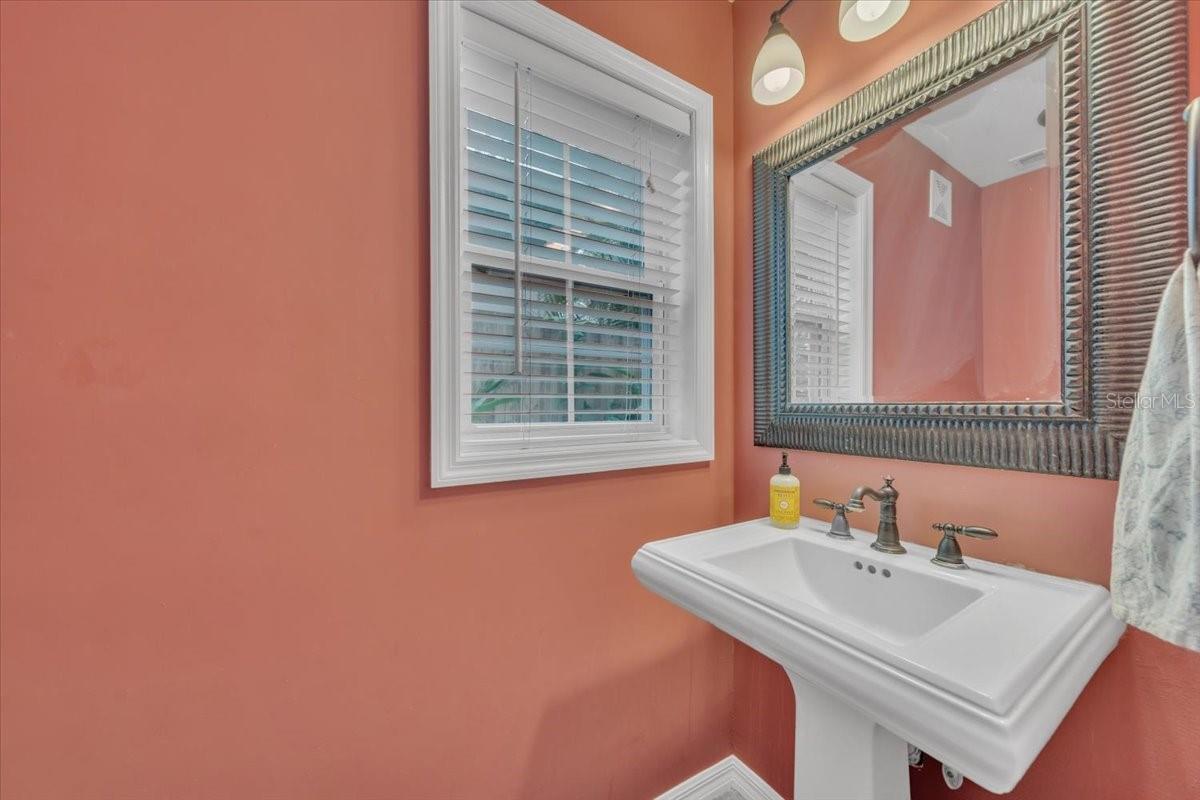 Image 20 of 56 For 2920 Knights Avenue