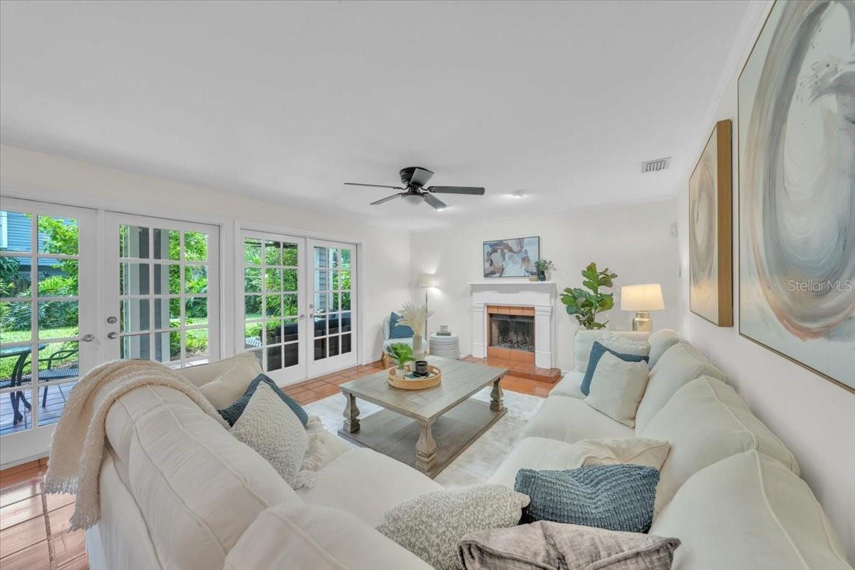 Image 3 of 56 For 2920 Knights Avenue