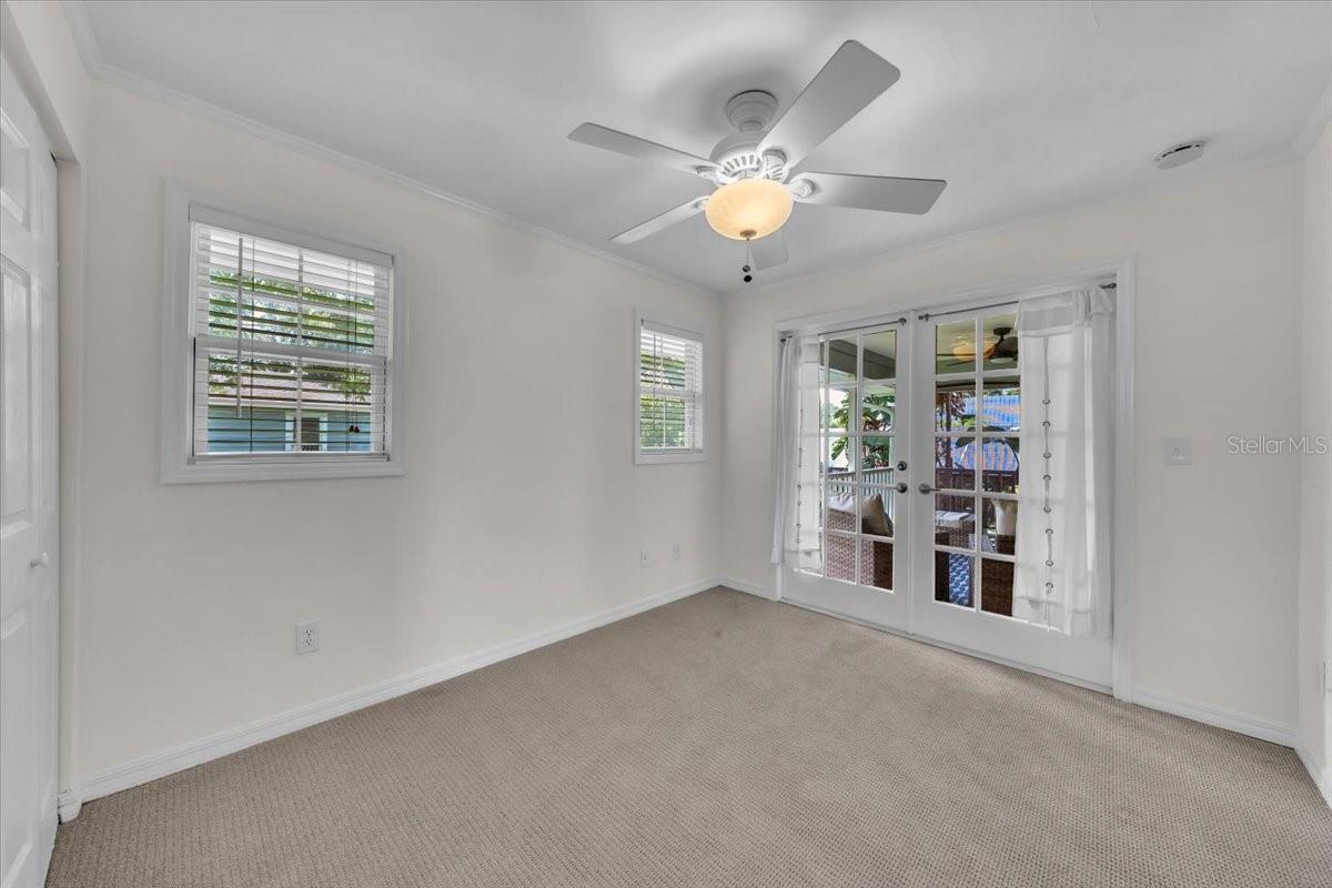 Image 32 of 56 For 2920 Knights Avenue