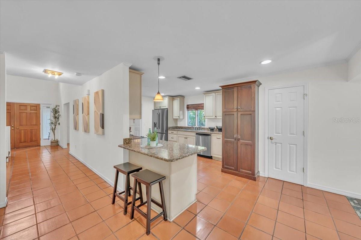 Image 9 of 56 For 2920 Knights Avenue