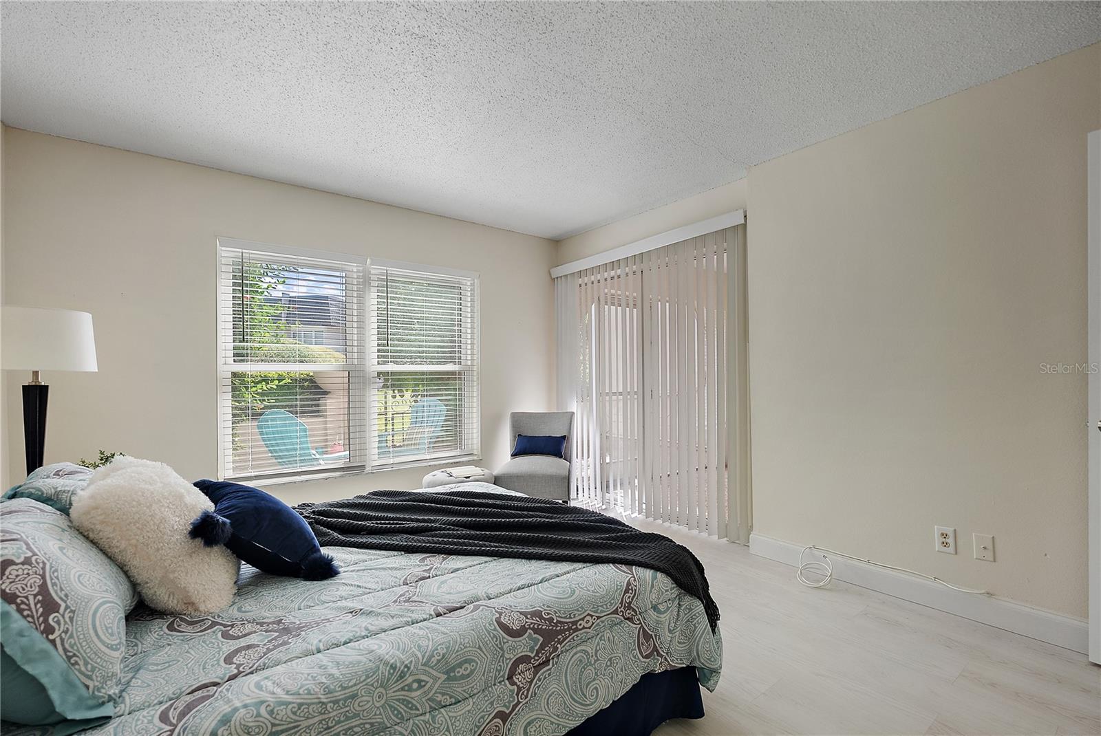 Image 19 of 51 For 705 Cordova Green