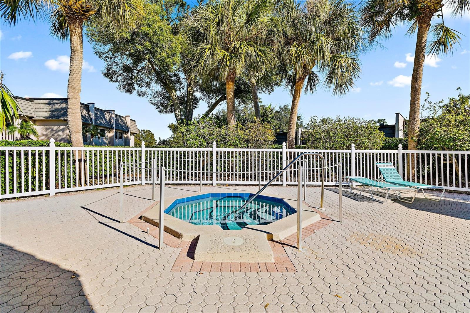 Image 36 of 51 For 705 Cordova Green