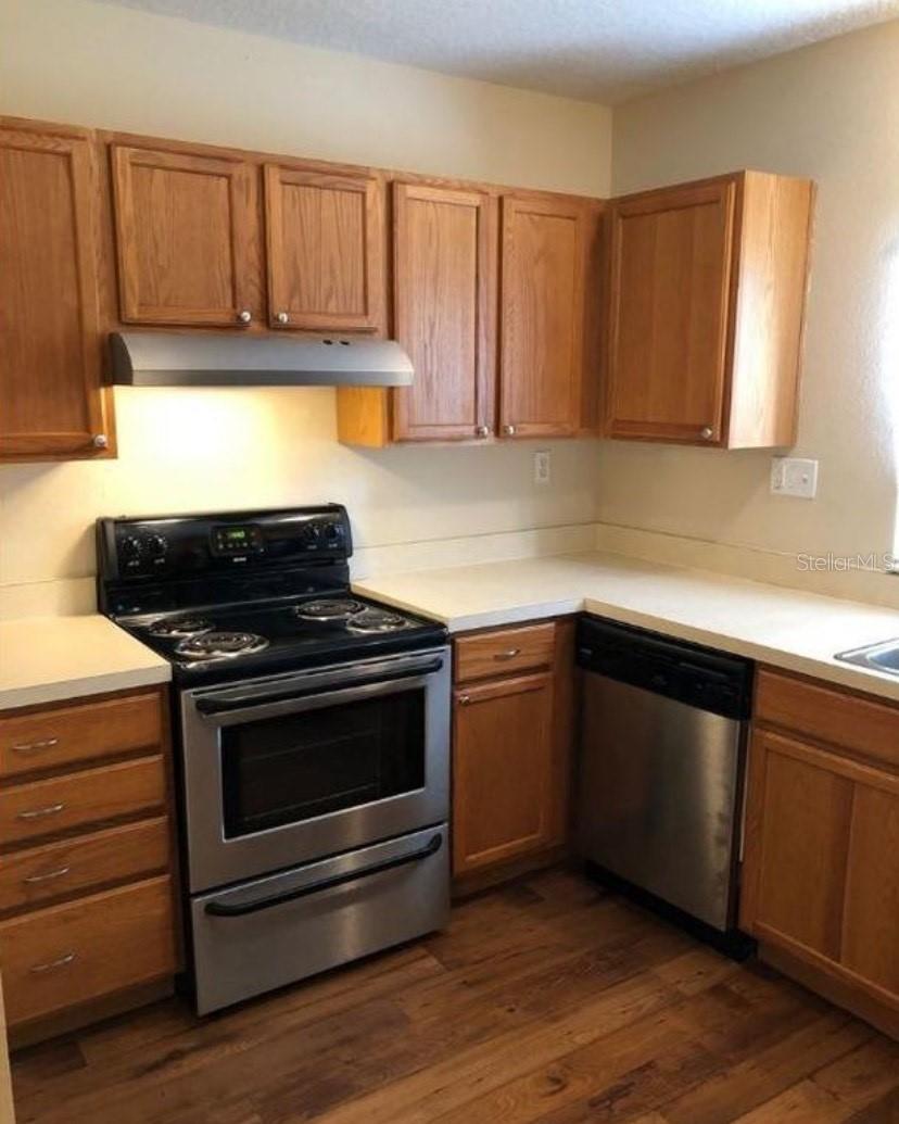 Image 2 of 14 For 5816 Congress Street 102