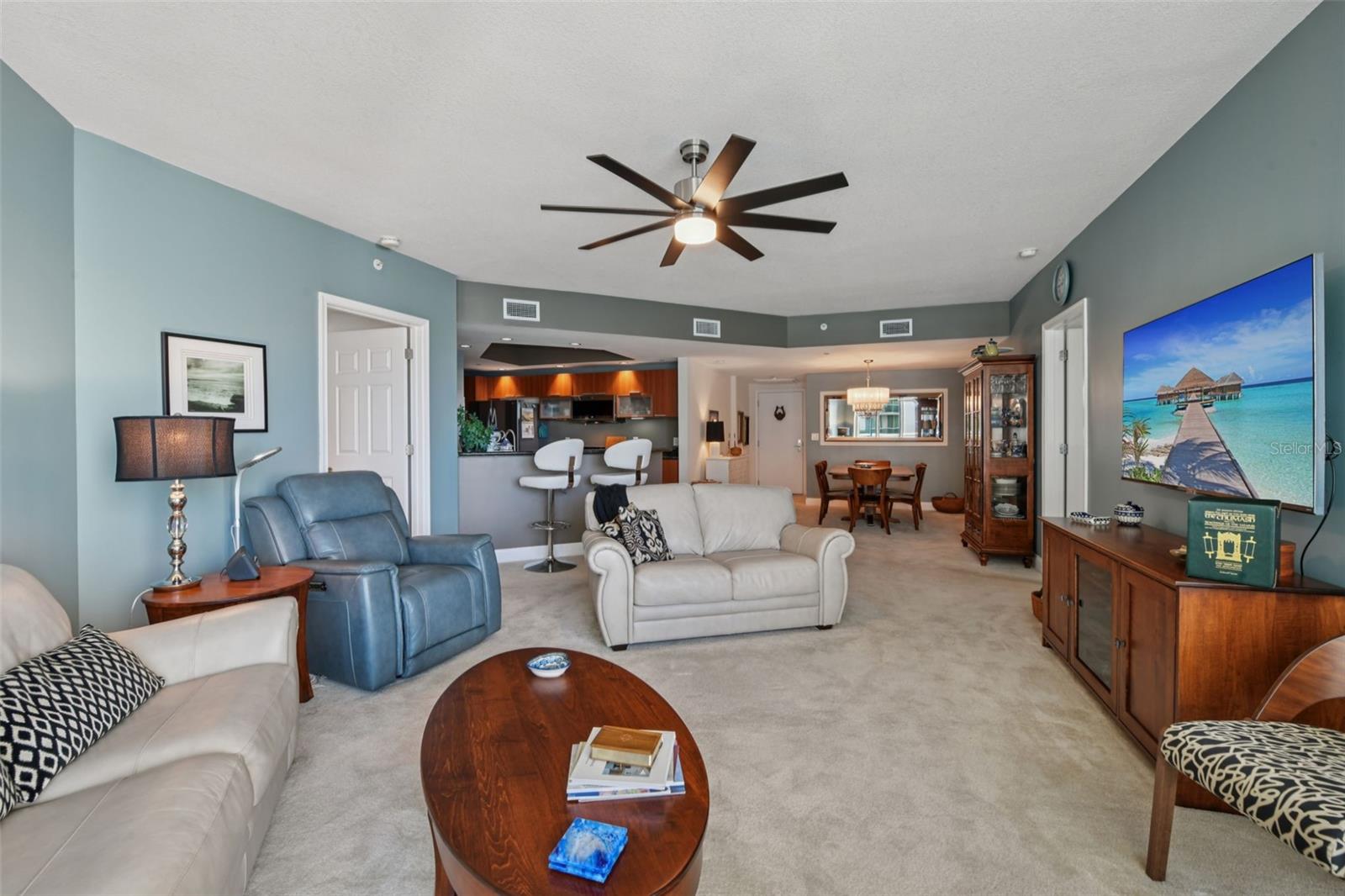 Image 6 of 35 For 241 Riverside Drive 305