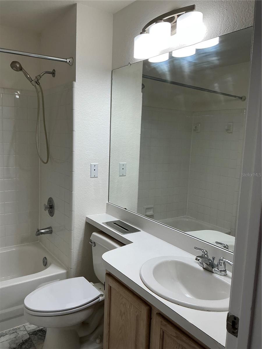 Image 17 of 29 For 1043 Normandy Trace Road