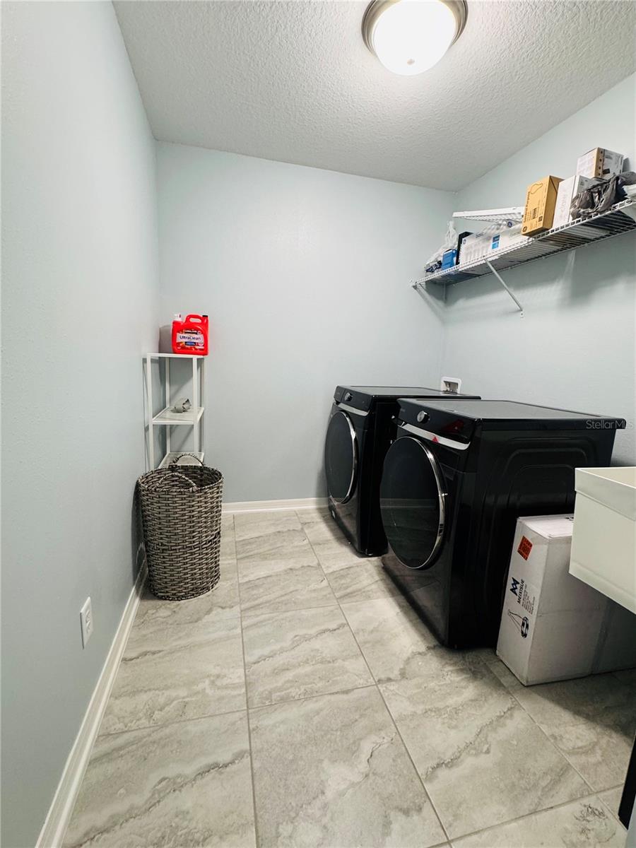 Image 36 of 64 For 19228 Old Spanish Road