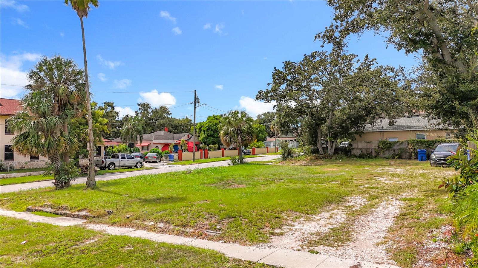 Image 17 of 34 For 1831 10th Street S