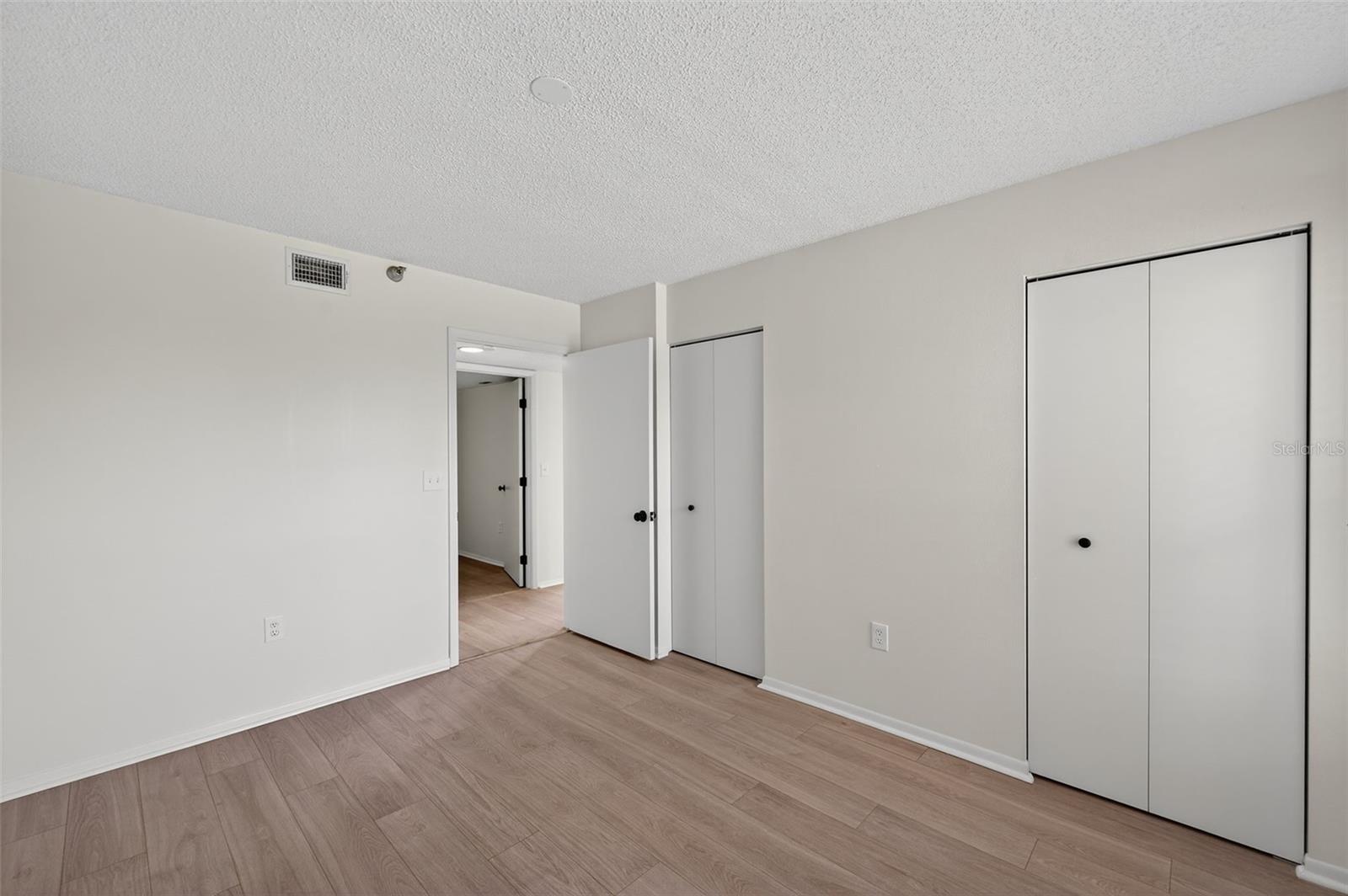 Image 27 of 49 For 3730 Pinebrook Circle 408