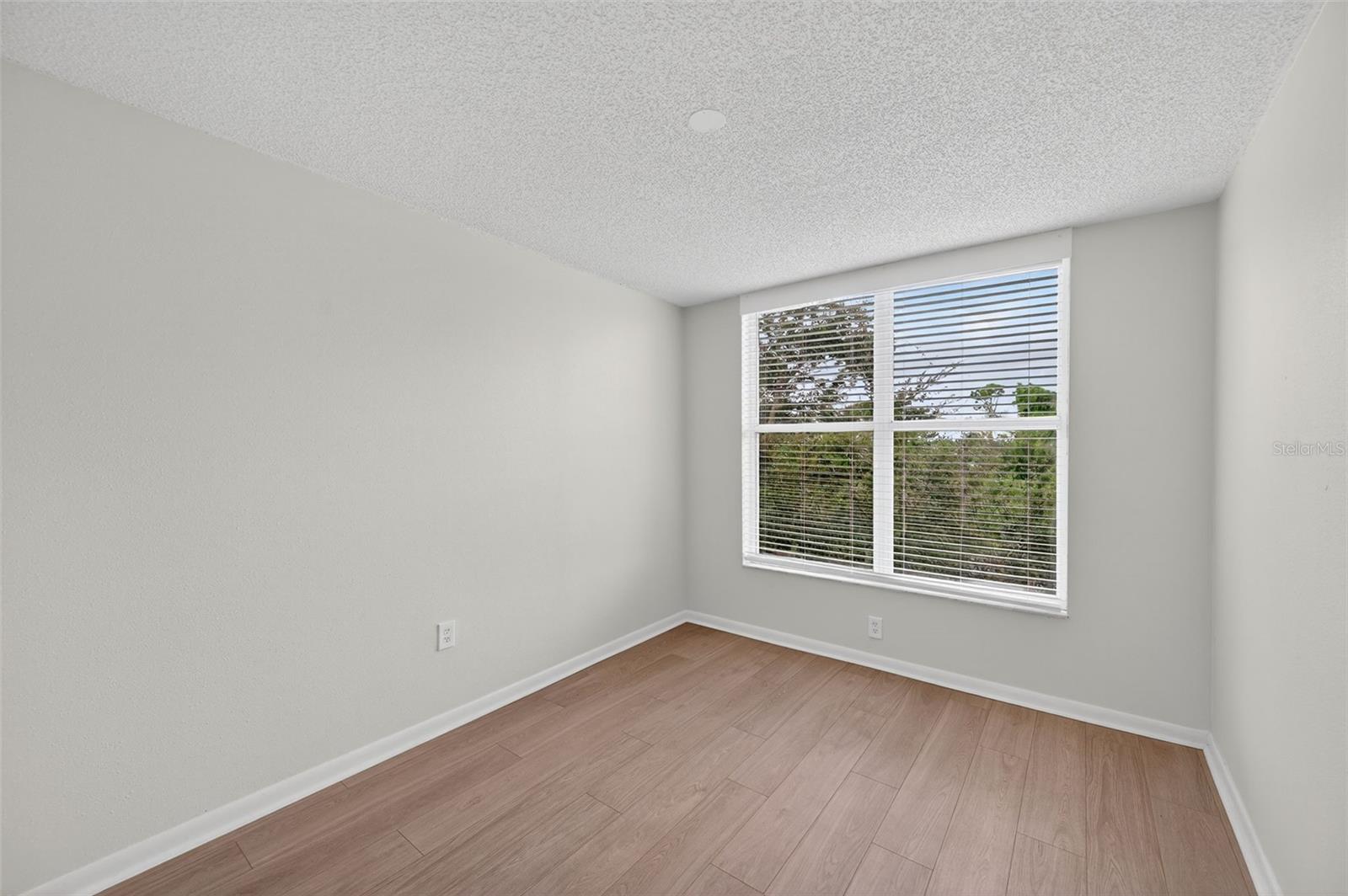 Image 30 of 49 For 3730 Pinebrook Circle 408