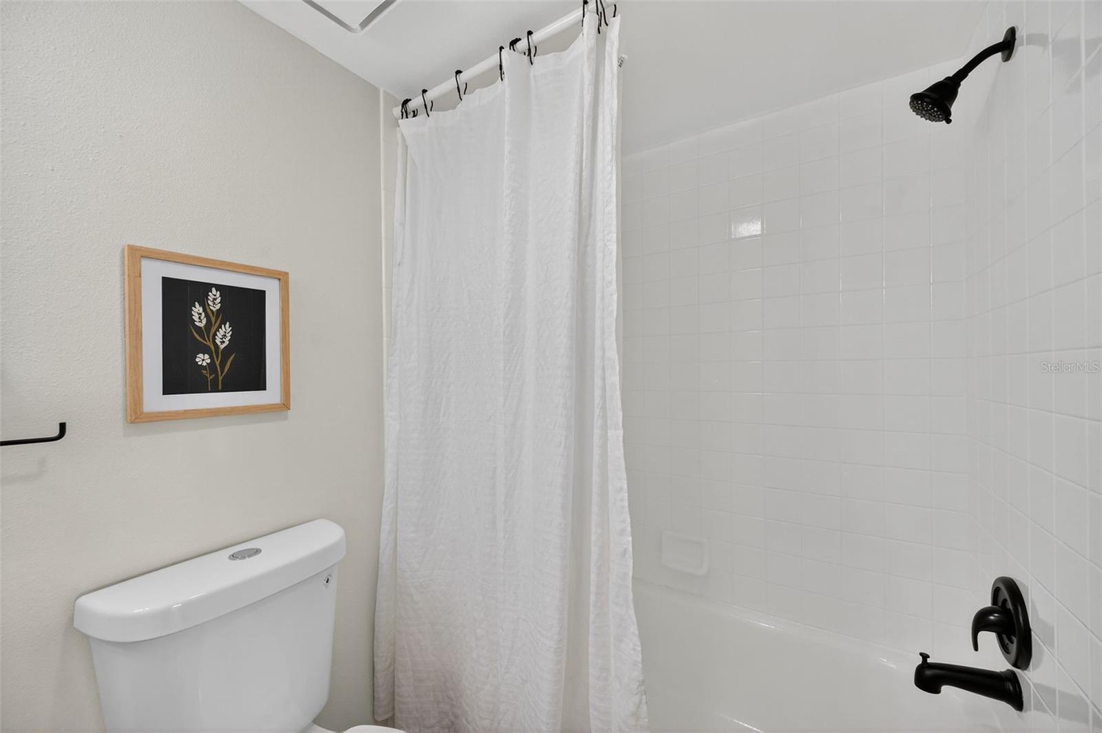 Image 35 of 49 For 3730 Pinebrook Circle 408