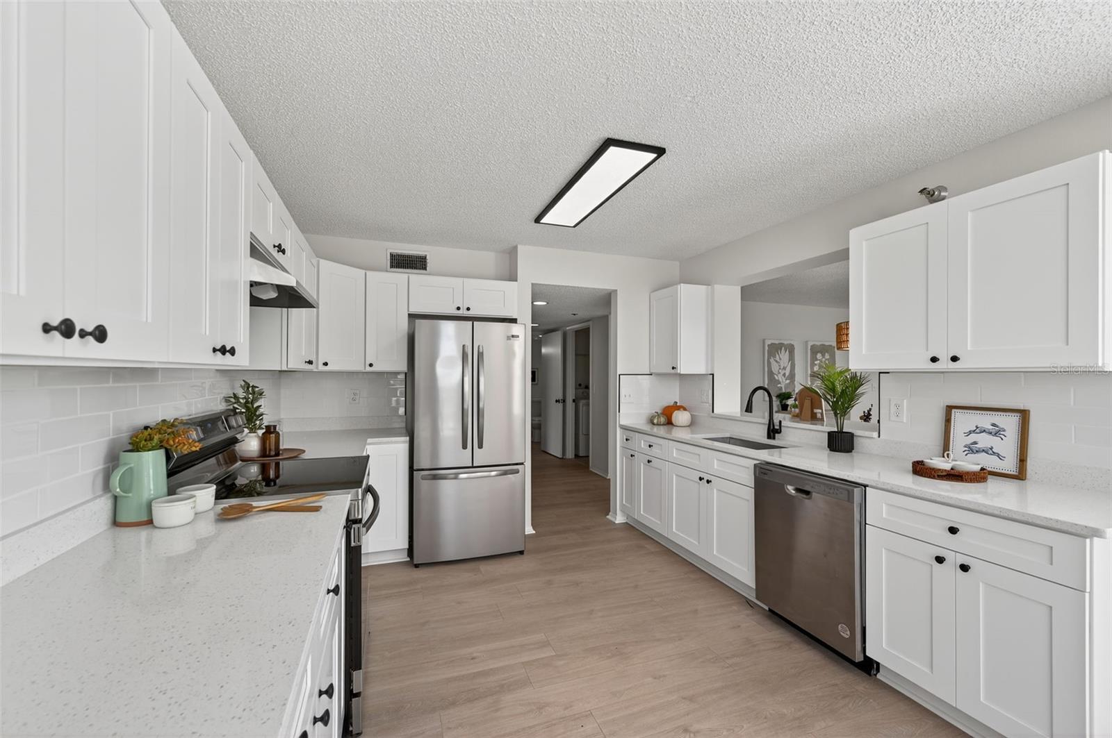 Image 5 of 49 For 3730 Pinebrook Circle 408