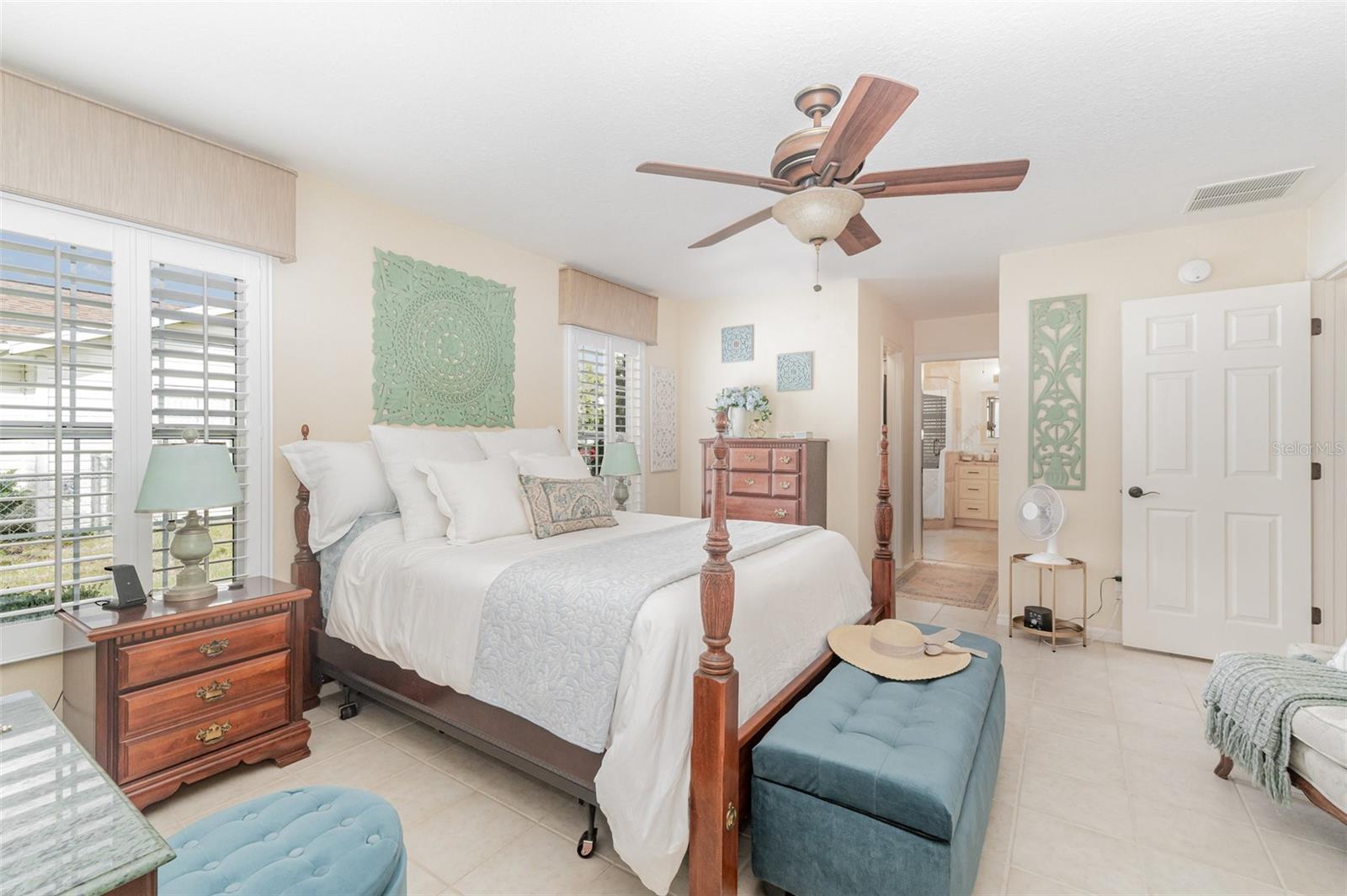 Image 13 of 29 For 11284 139th Place