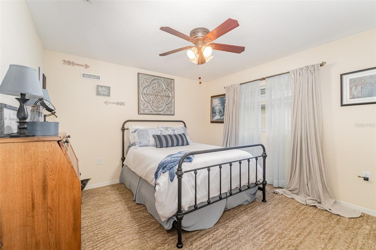 Image 16 of 29 For 11284 139th Place