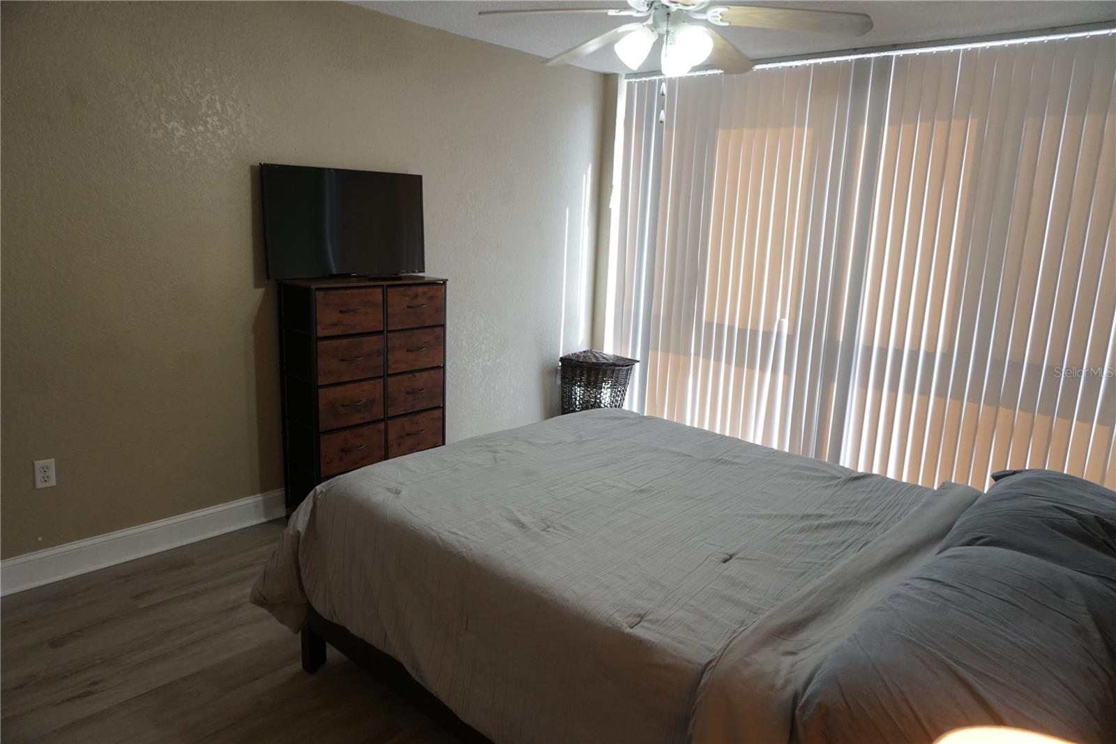 Image 12 of 25 For 470 3rd Street S 209