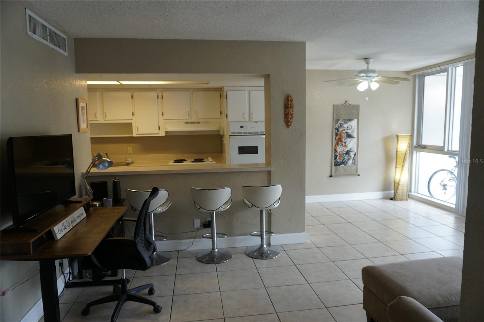 Image 6 of 25 For 470 3rd Street S 209