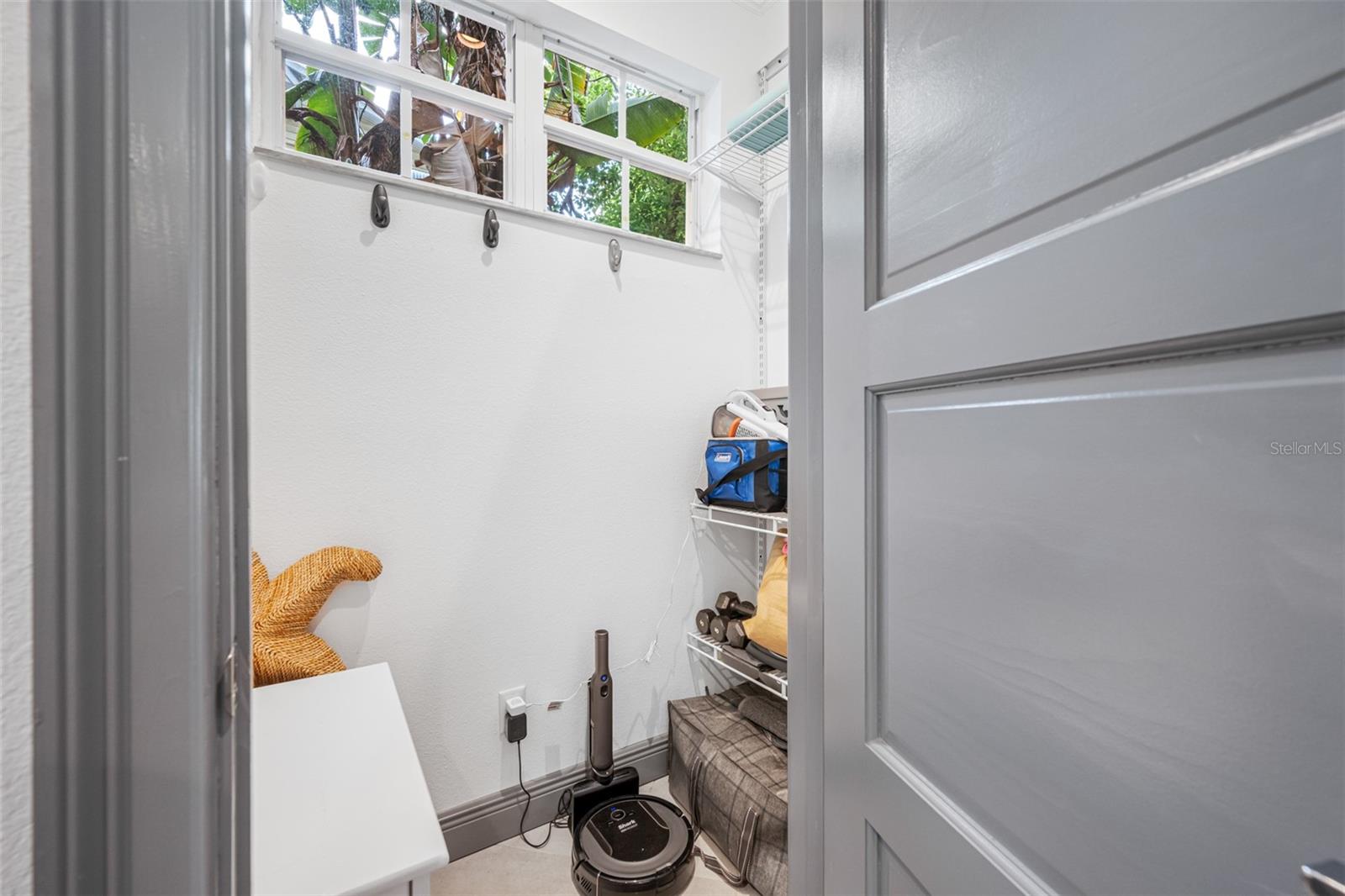 Image 10 of 60 For 237 7th Avenue N 2