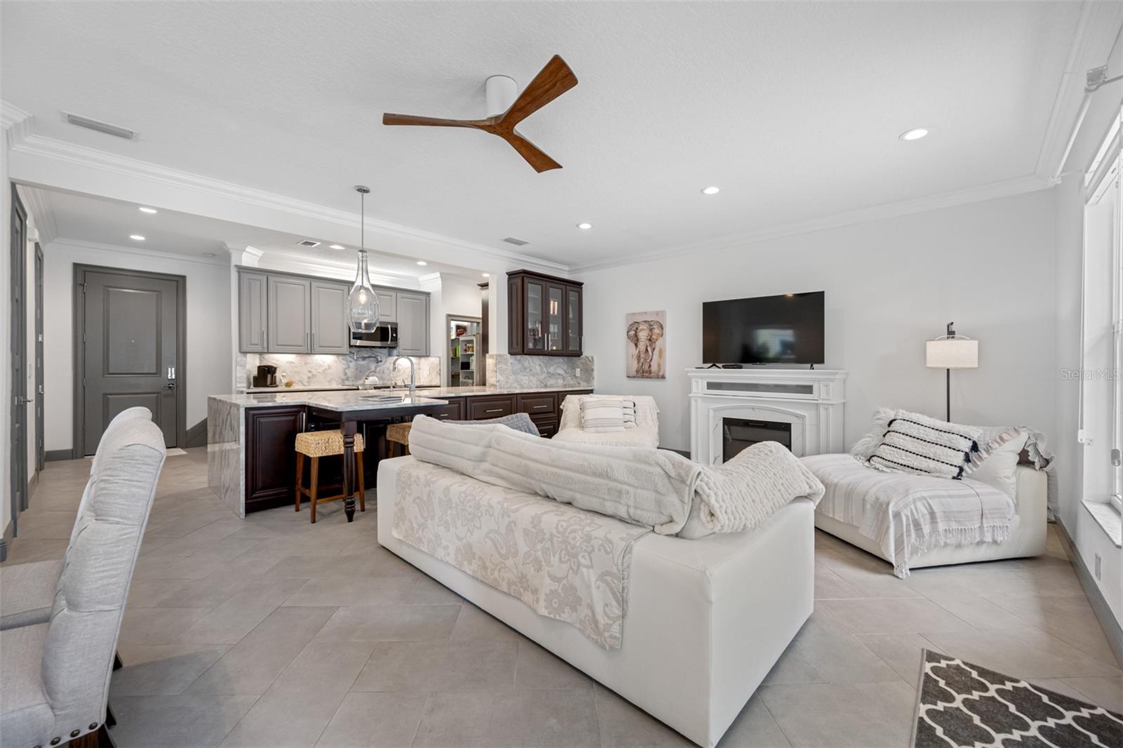 Image 14 of 60 For 237 7th Avenue N 2