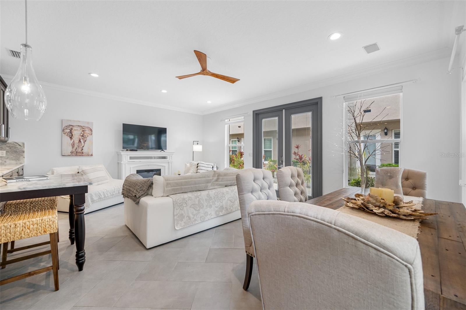 Image 18 of 60 For 237 7th Avenue N 2