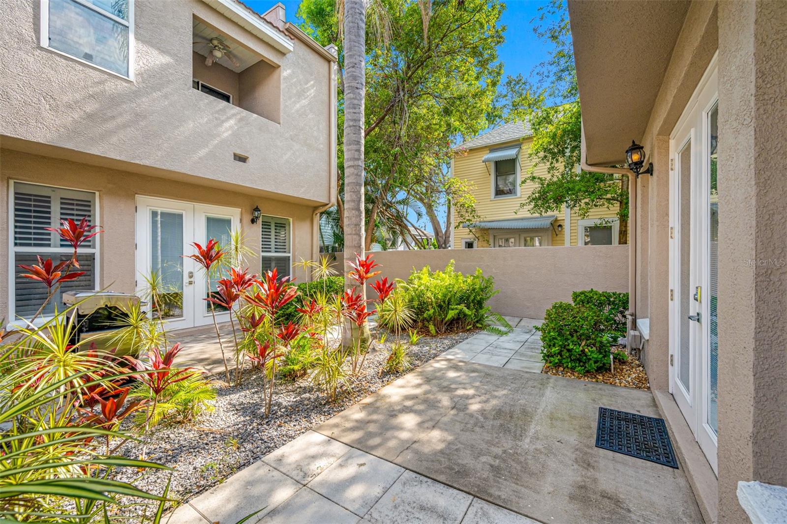 Image 19 of 60 For 237 7th Avenue N 2