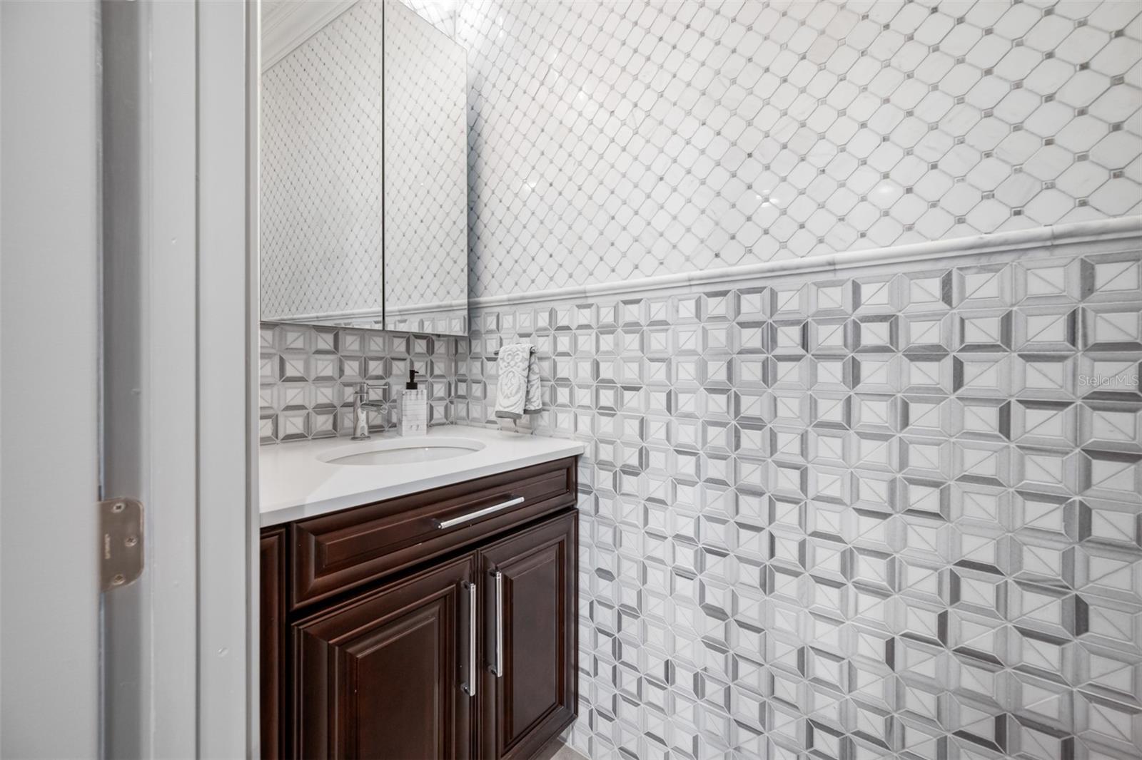 Image 23 of 60 For 237 7th Avenue N 2