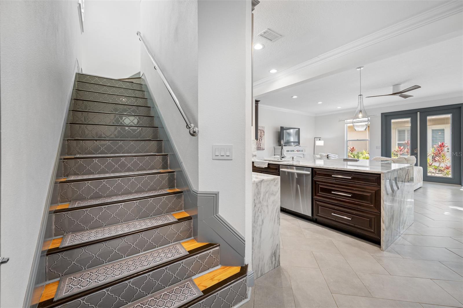 Image 24 of 60 For 237 7th Avenue N 2