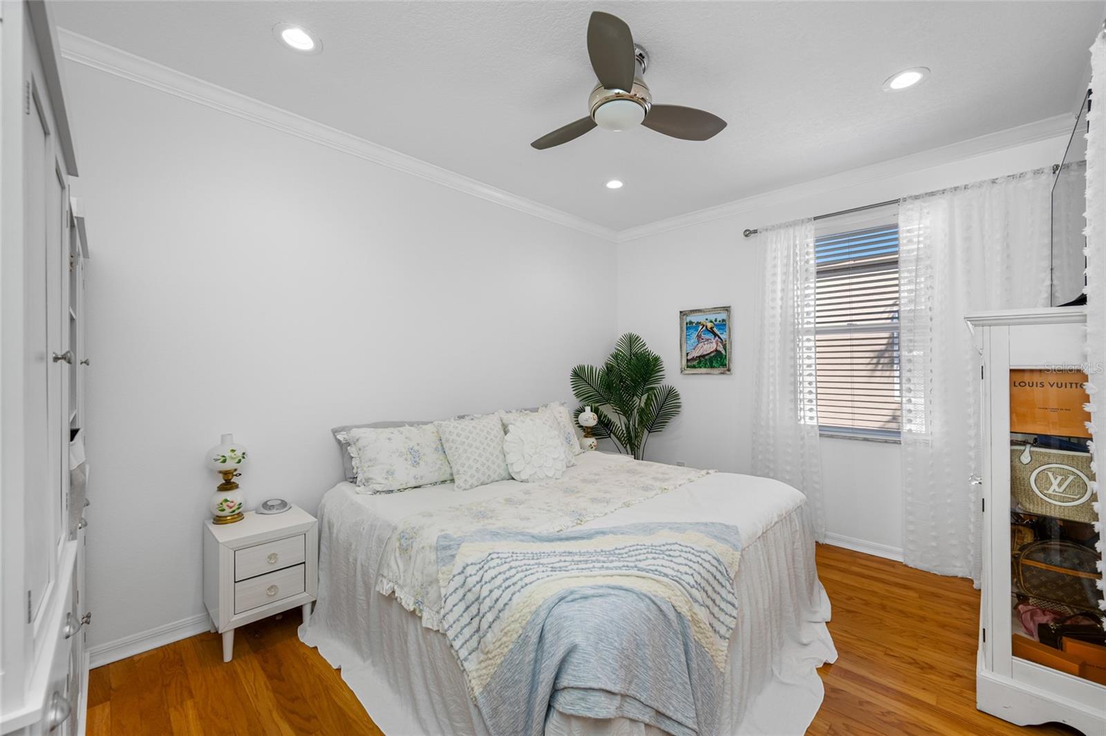 Image 28 of 60 For 237 7th Avenue N 2