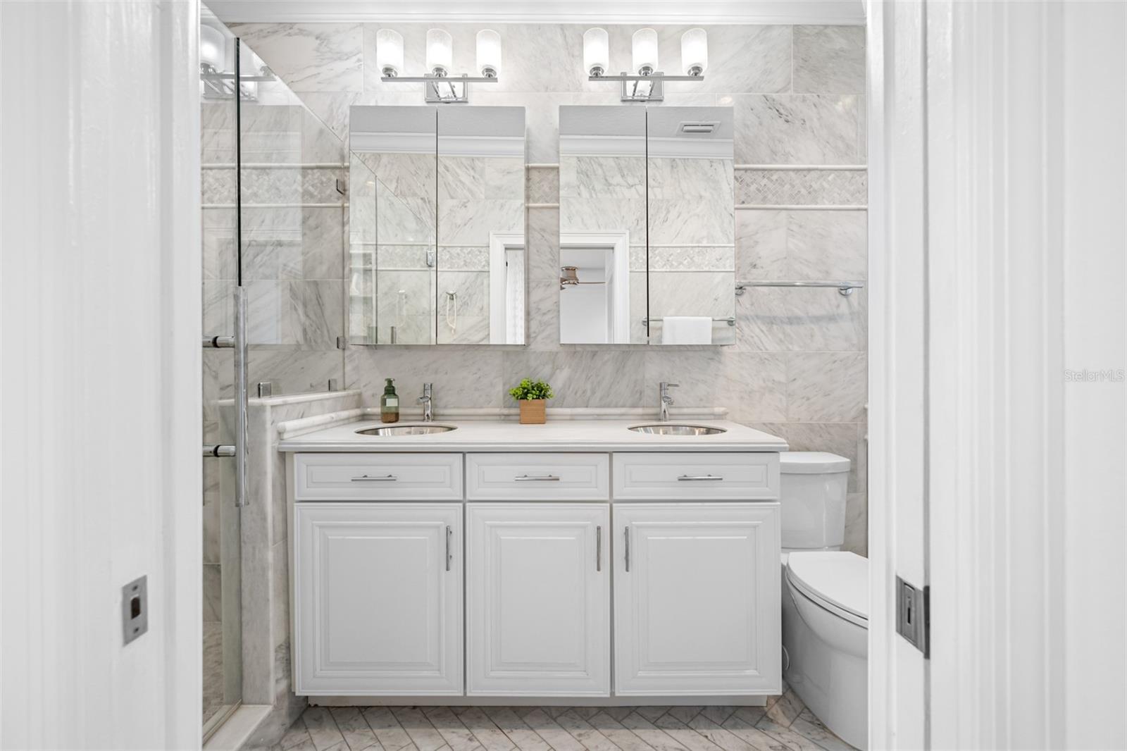 Image 36 of 60 For 237 7th Avenue N 2