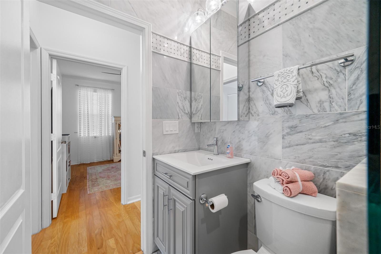 Image 45 of 60 For 237 7th Avenue N 2