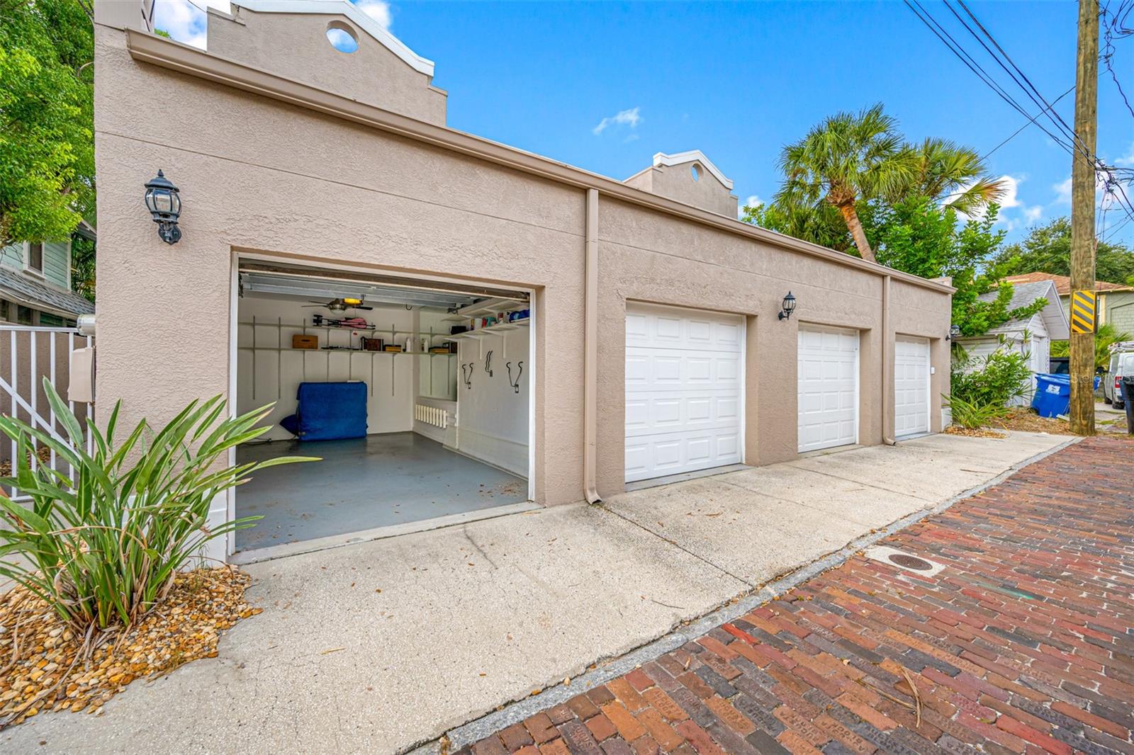 Image 52 of 60 For 237 7th Avenue N 2